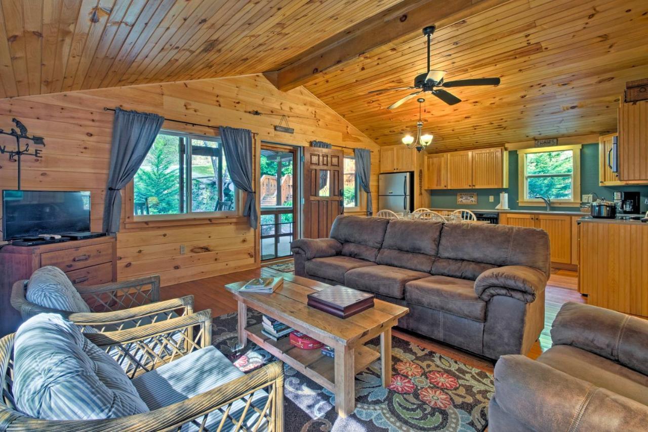 Bryson City Cabin With Fire Pit On Coopers Creek! Экстерьер фото