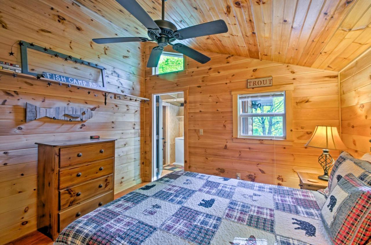 Bryson City Cabin With Fire Pit On Coopers Creek! Экстерьер фото